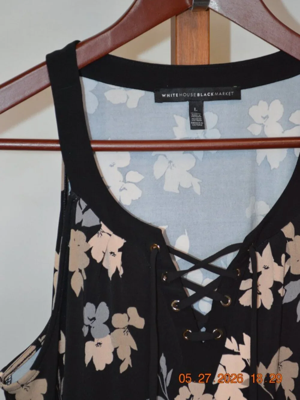 White House Black Market Women’s Large Black Cream Floral Sleeveless Blouse